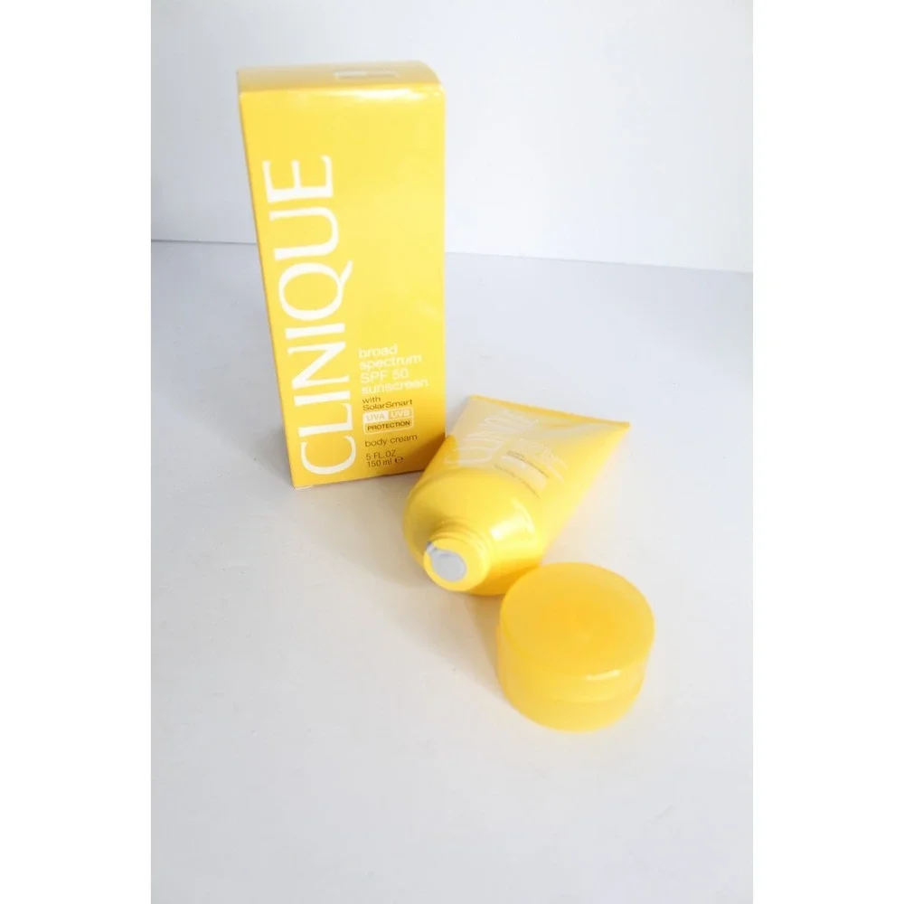 New Clinique Broad Spectrum SPF 50 Sunscreen Body Cream‎ White - 5oz/150ml NIB